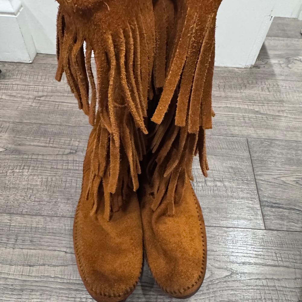 Minnetonka Women 3-Layer Fringe Suede Moccasin Boots Tan Brown 1632